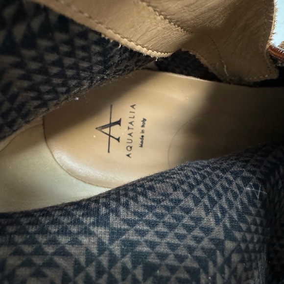 Aquatalia Carisa Bootie Brown Suede Ankle Boots Flat Heel Chestnut Size 8 $450 - Picture 8 of 10